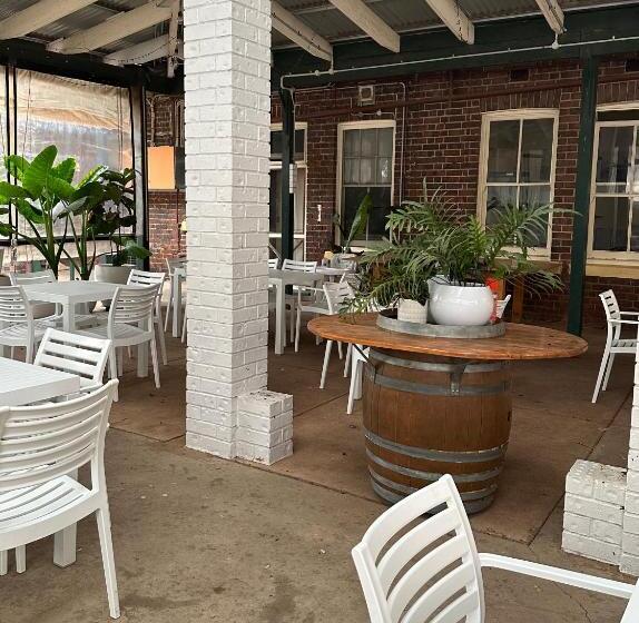 צימר The Fed And Bed Temora