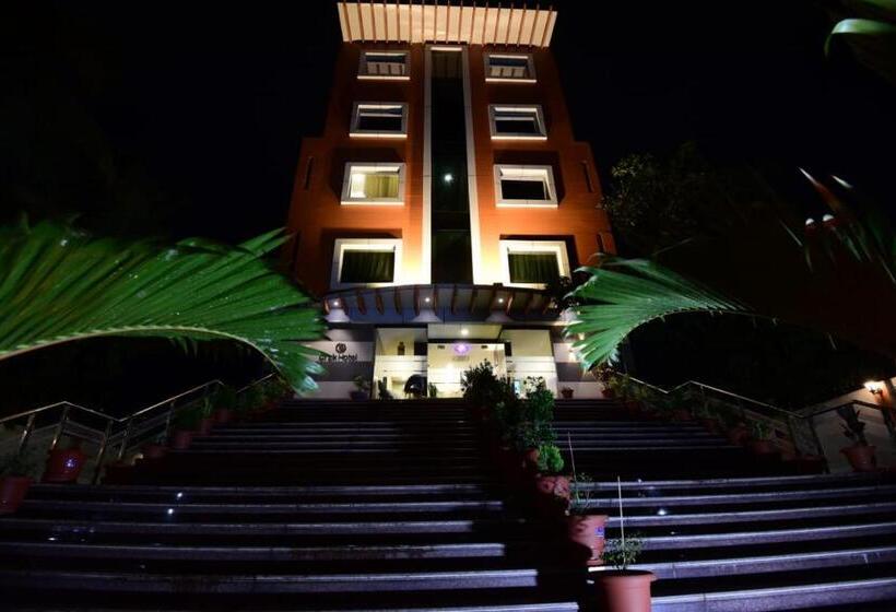 Click Hotel Guwahati