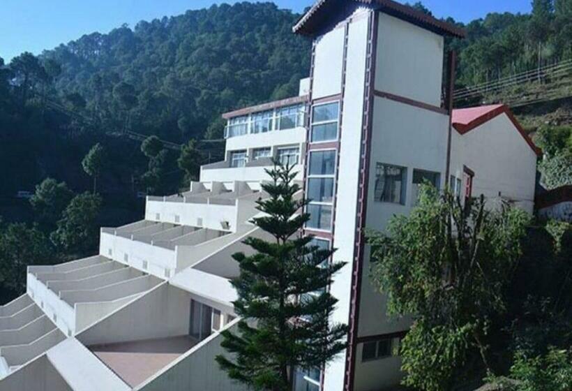 ホテル Misty Meadows Resorts