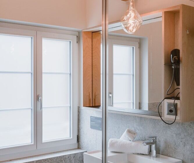 Отель Müllers Self Check In