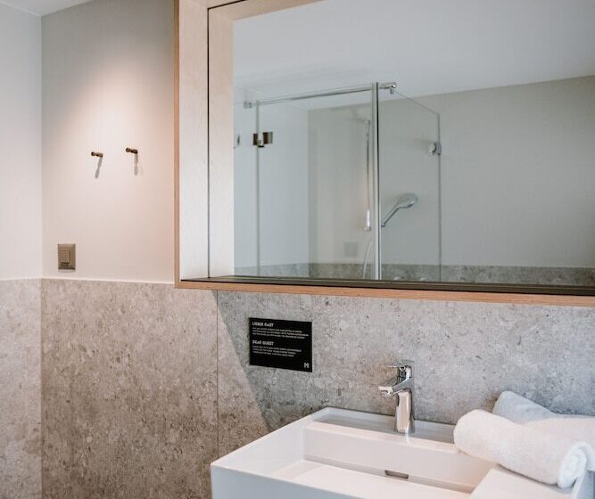 Отель Müllers Self Check In