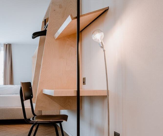 Отель Müllers Self Check In