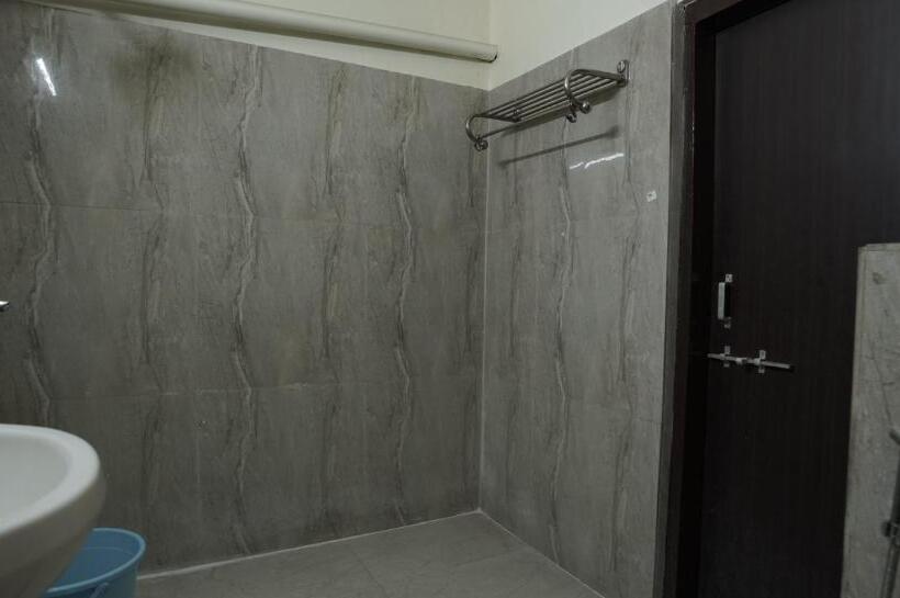 ホテル Paradise By Wb Inn