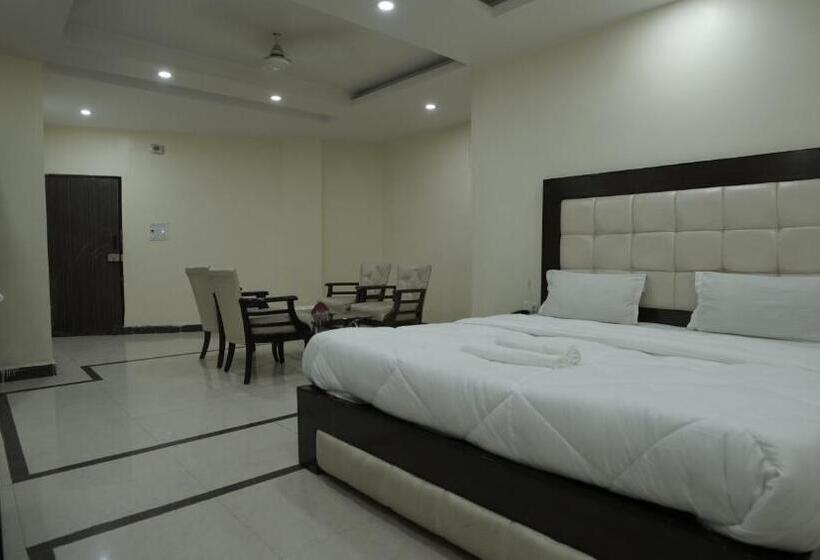 ホテル Paradise By Wb Inn