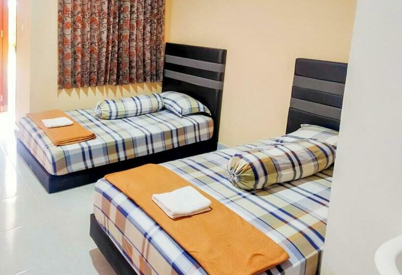 Reddoorz @ Makarios Hotel Poso