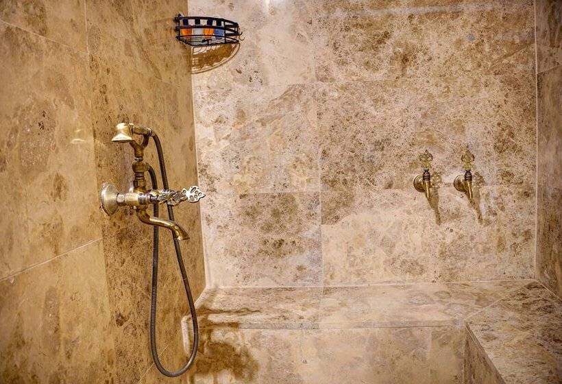 בית מלון כפרי Saliche Cave Suite