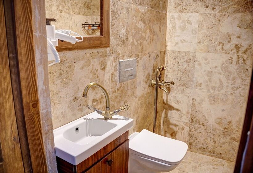 בית מלון כפרי Saliche Cave Suite