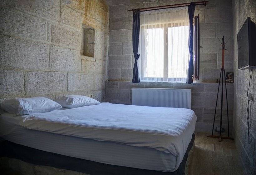 בית מלון כפרי Saliche Cave Suite