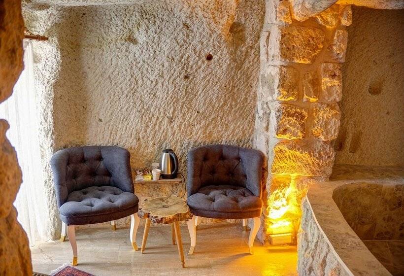 בית מלון כפרי Saliche Cave Suite