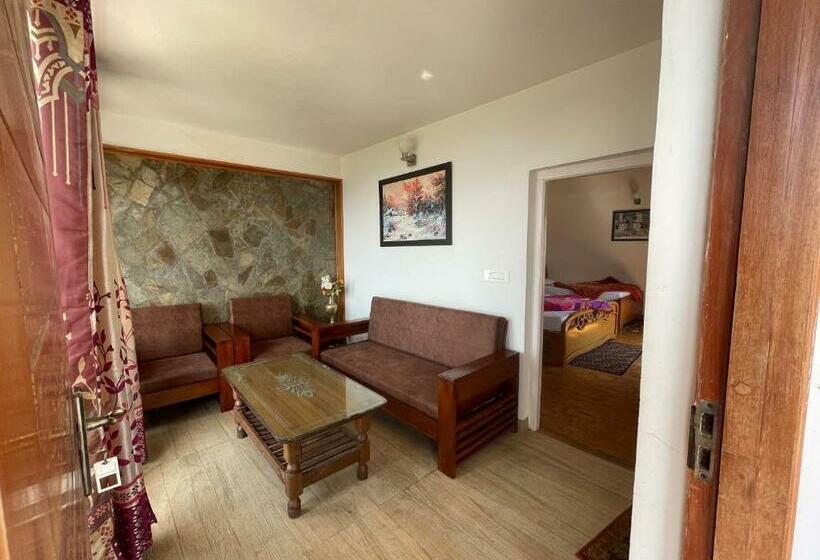 בית מלון כפרי Shri Shail Inn