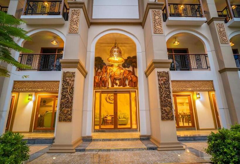 Siri Nakornpink Chiang Mai Hotel Sha Plus