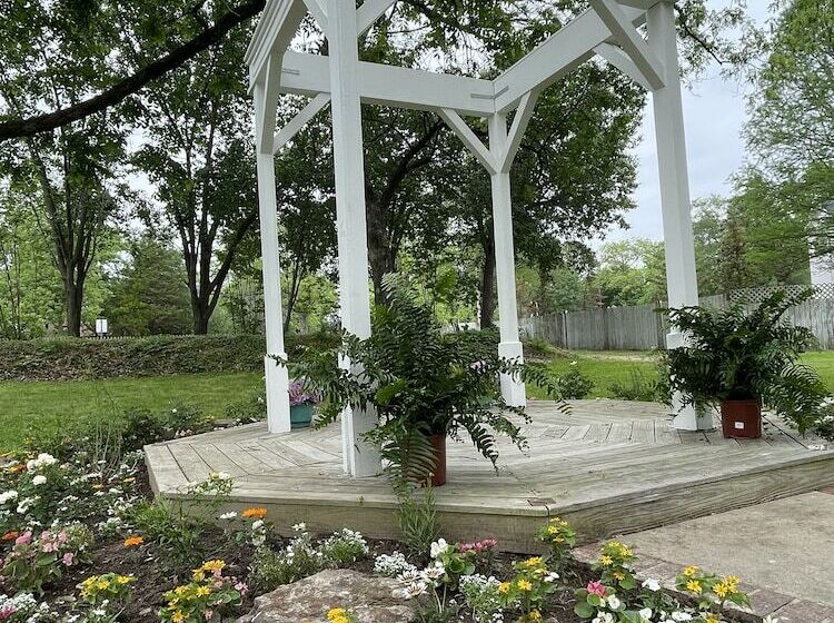 Oaklea Mansion Bed And Breakfast