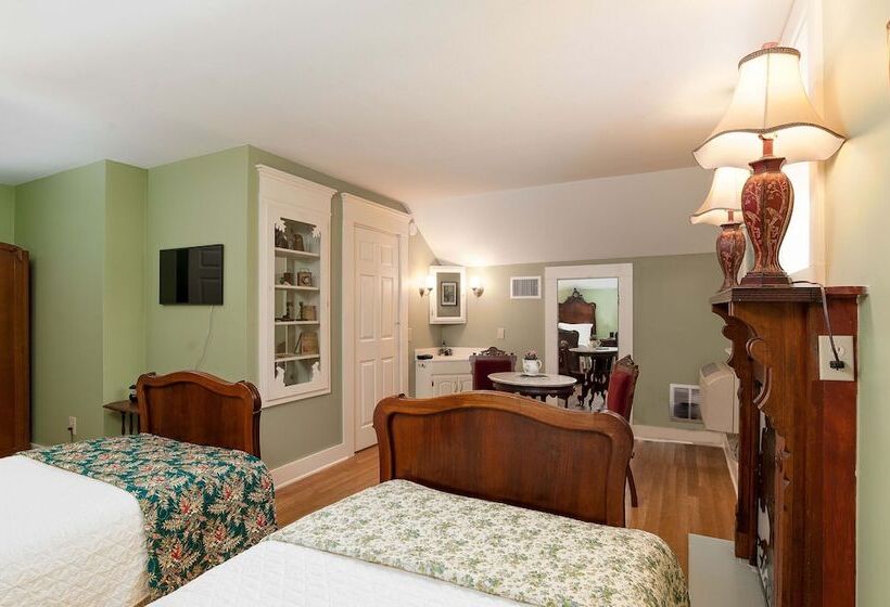 Oaklea Mansion Bed And Breakfast