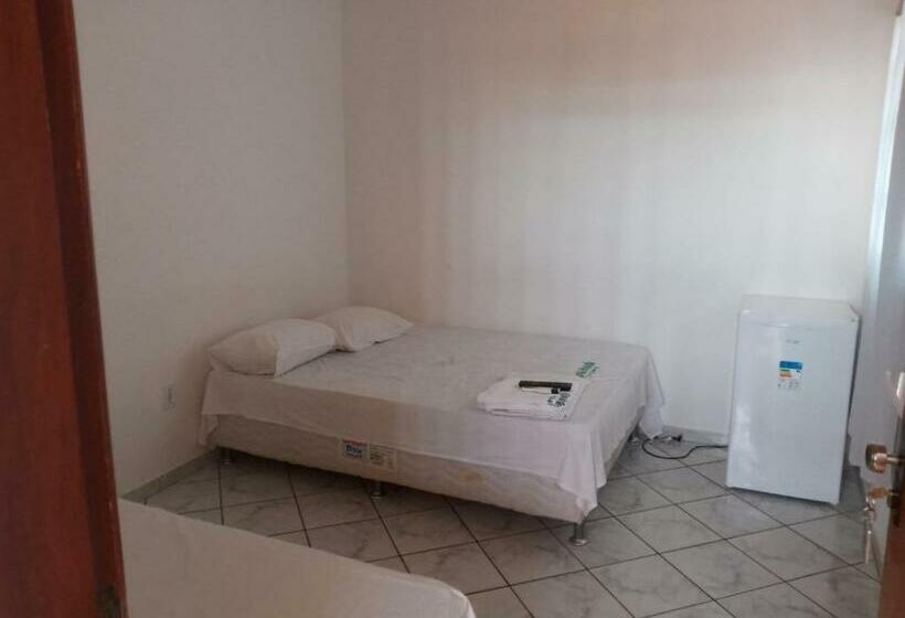 פנסיון Pousada Algaroba