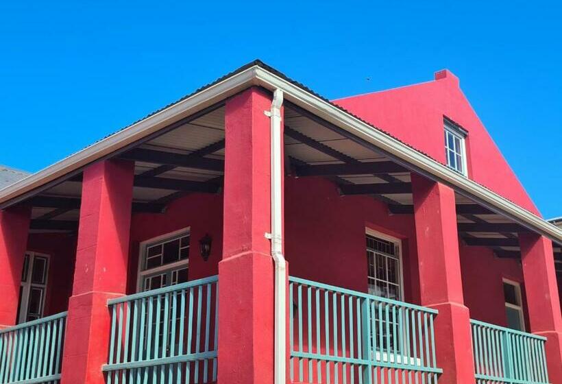 بنسيون The Restio Country Guesthouse