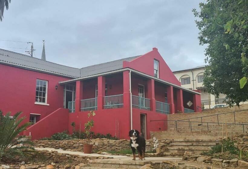 بنسيون The Restio Country Guesthouse