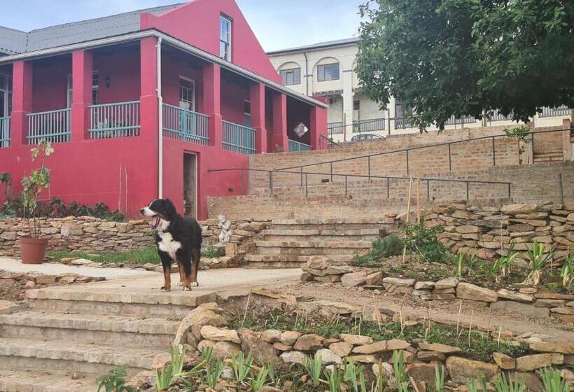 بنسيون The Restio Country Guesthouse