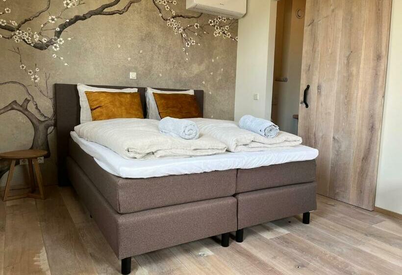 Bed and Breakfast De Hoogstam