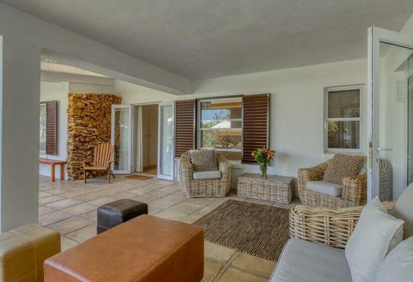 צימר Explorer Guesthouse