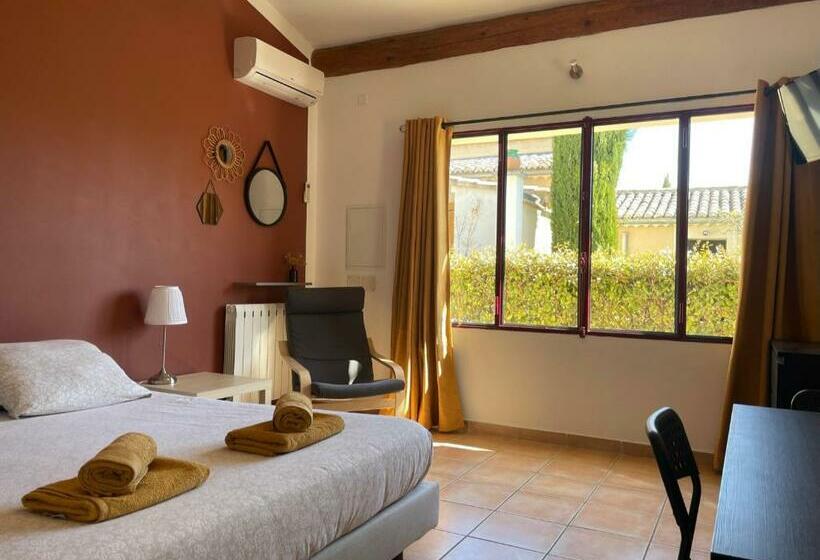 민박 Les Célestins   Studios Indépendants