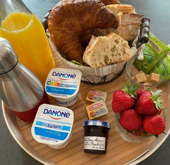 민박 Les Célestins   Studios Indépendants