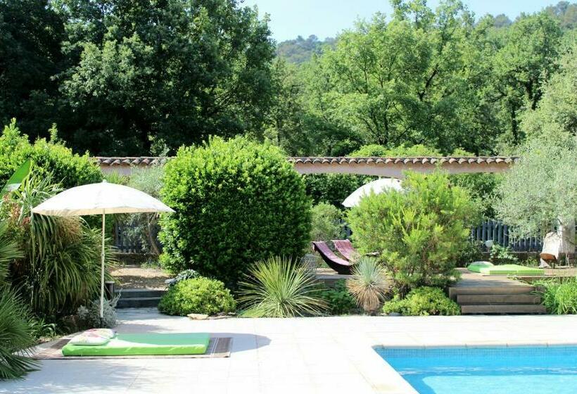 Nocleg ze śniadaniem Les Secrets Du Défends