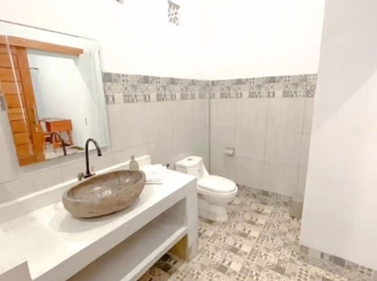 تختخواب و صبحانه Rumah Diyah