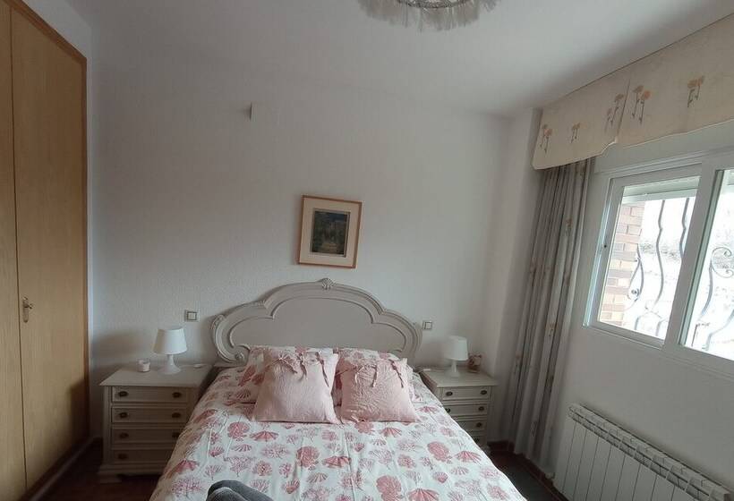 Casa De Huéspedes B&b Villa De Las Hortensias