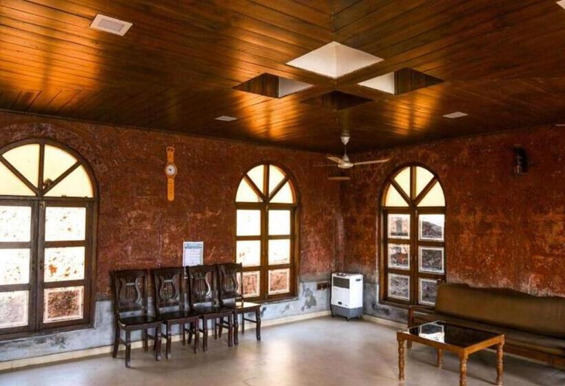 בית מלון כפרי Kingsden Island Resort