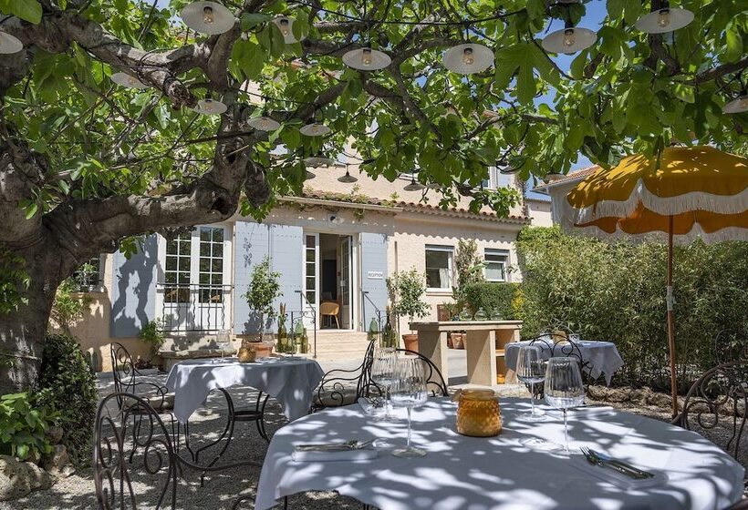 ホテル Lou Cagnard