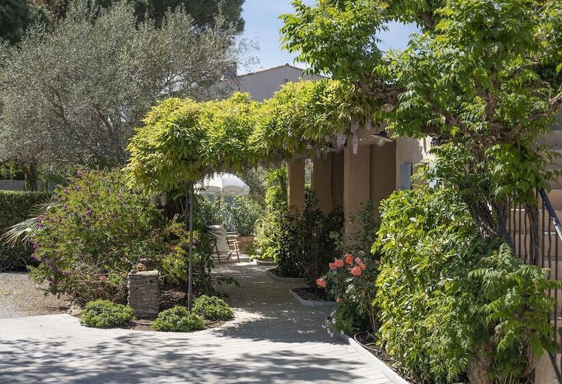 ホテル Lou Cagnard