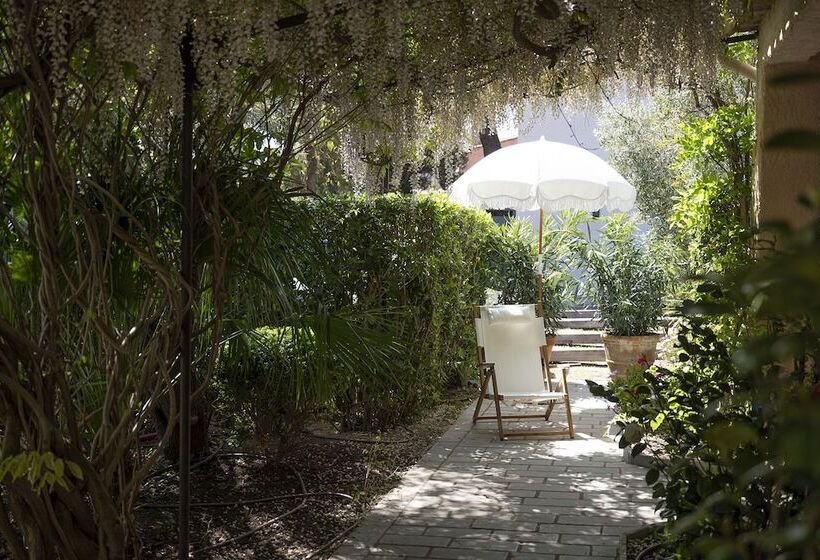 ホテル Lou Cagnard