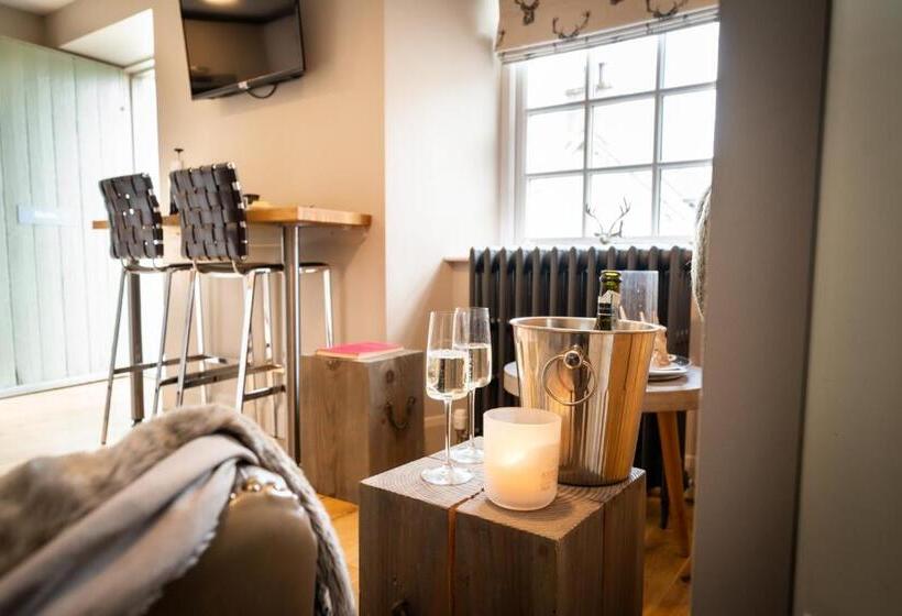 Отель Nether Glenny Farm