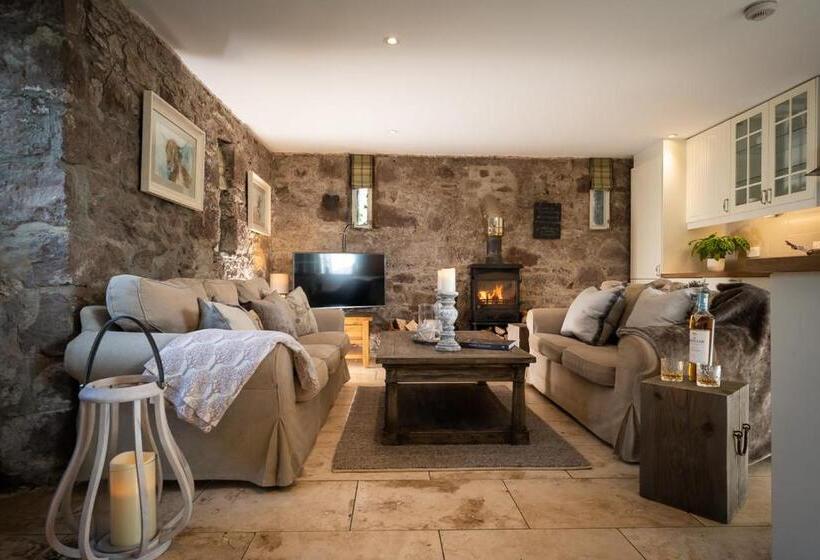 فندق Nether Glenny Farm