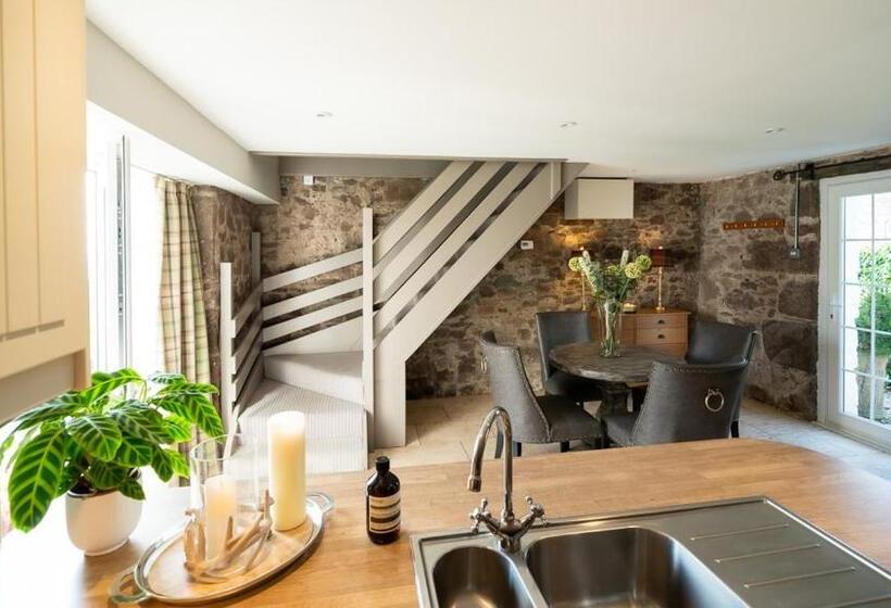 Отель Nether Glenny Farm