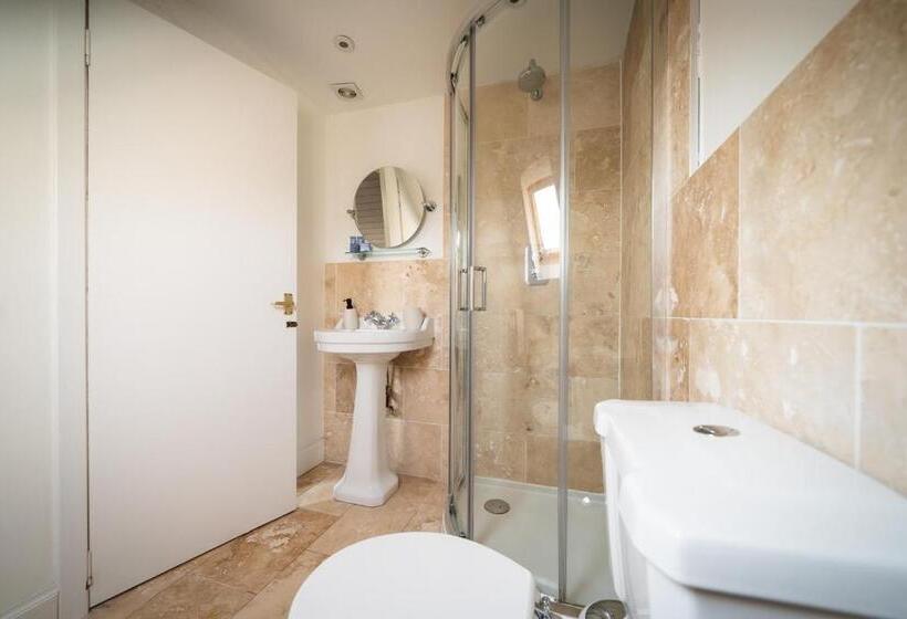 Отель Nether Glenny Farm