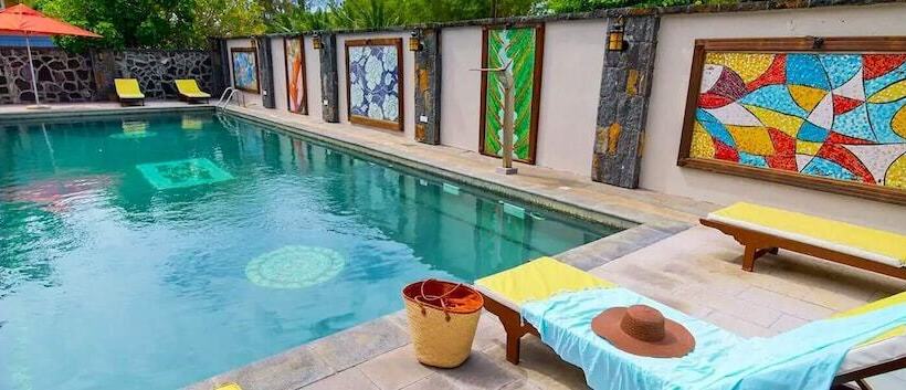 Pereybere Beachside Apartment