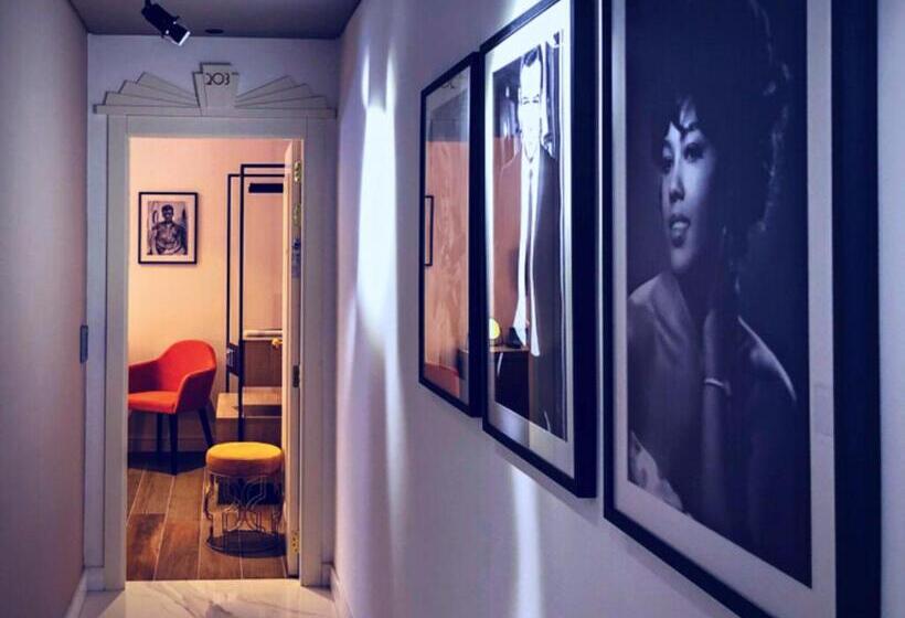 تختخواب و صبحانه Cinematique