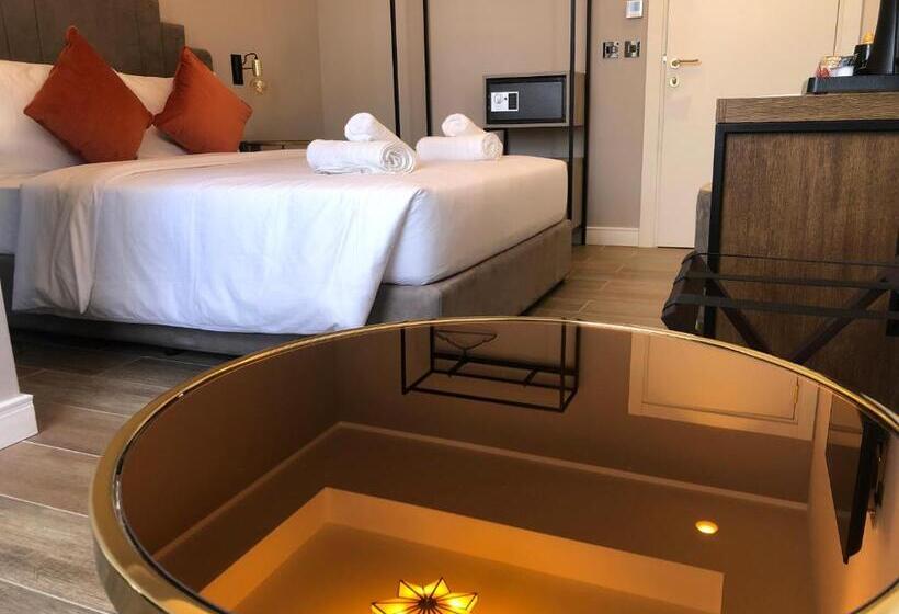 تختخواب و صبحانه Cinematique