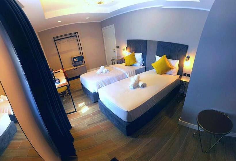 تختخواب و صبحانه Cinematique