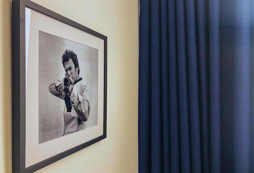 تختخواب و صبحانه Cinematique