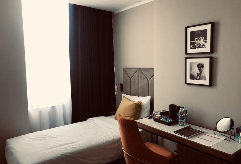 تختخواب و صبحانه Cinematique