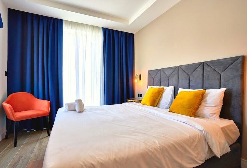 تختخواب و صبحانه Cinematique