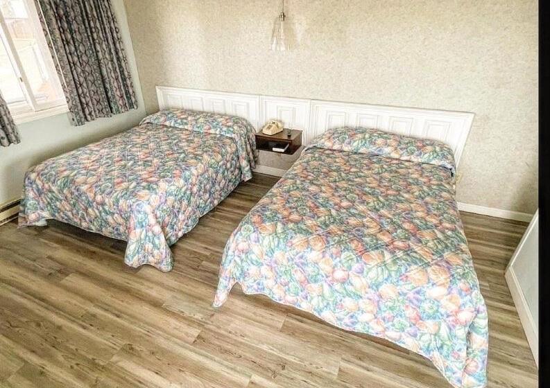 Carolina On The Beach Motel