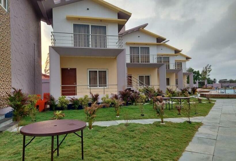 酒店 Parth King Beach Resort