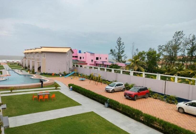 ホテル Parth King Beach Resort