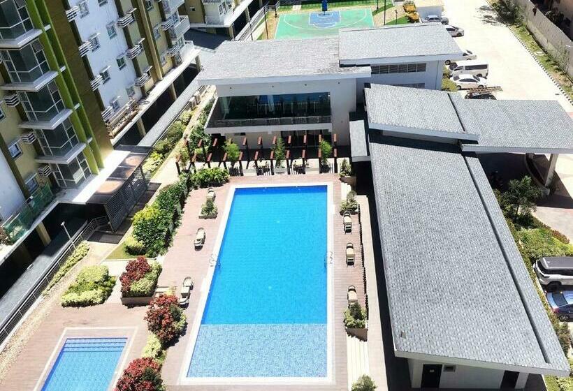 Pool View Studio In Mesaverte With Free Pool & Netflix