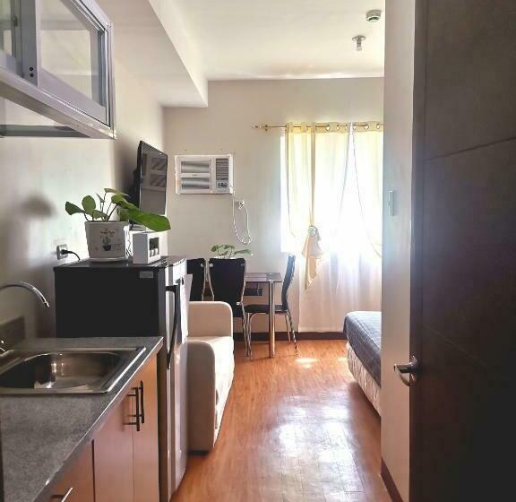 Pool View Studio In Mesaverte With Free Pool & Netflix