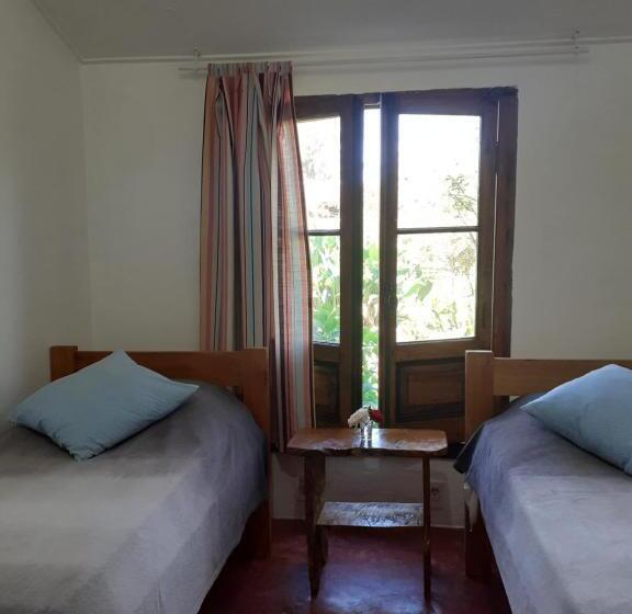 פנסיון Casa Buganvilla