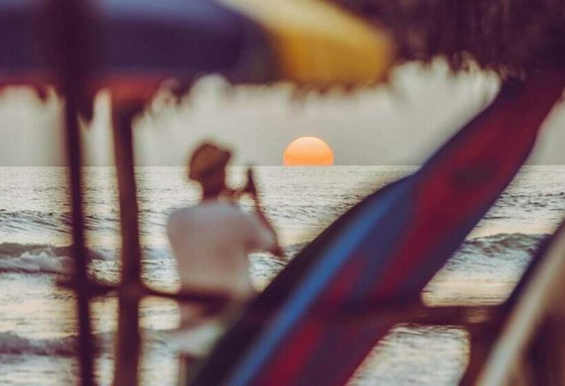 بنسيون Family Lodge Guest House